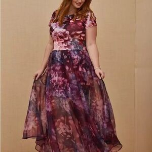 torrid Floral Shift Dress in Pink, Burgundy & Purple Tones